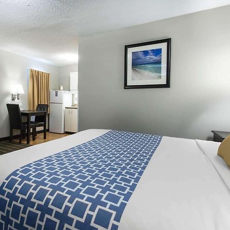 Suburban Extended Stay Hotel Naval Base Area Warrington Eksteriør billede