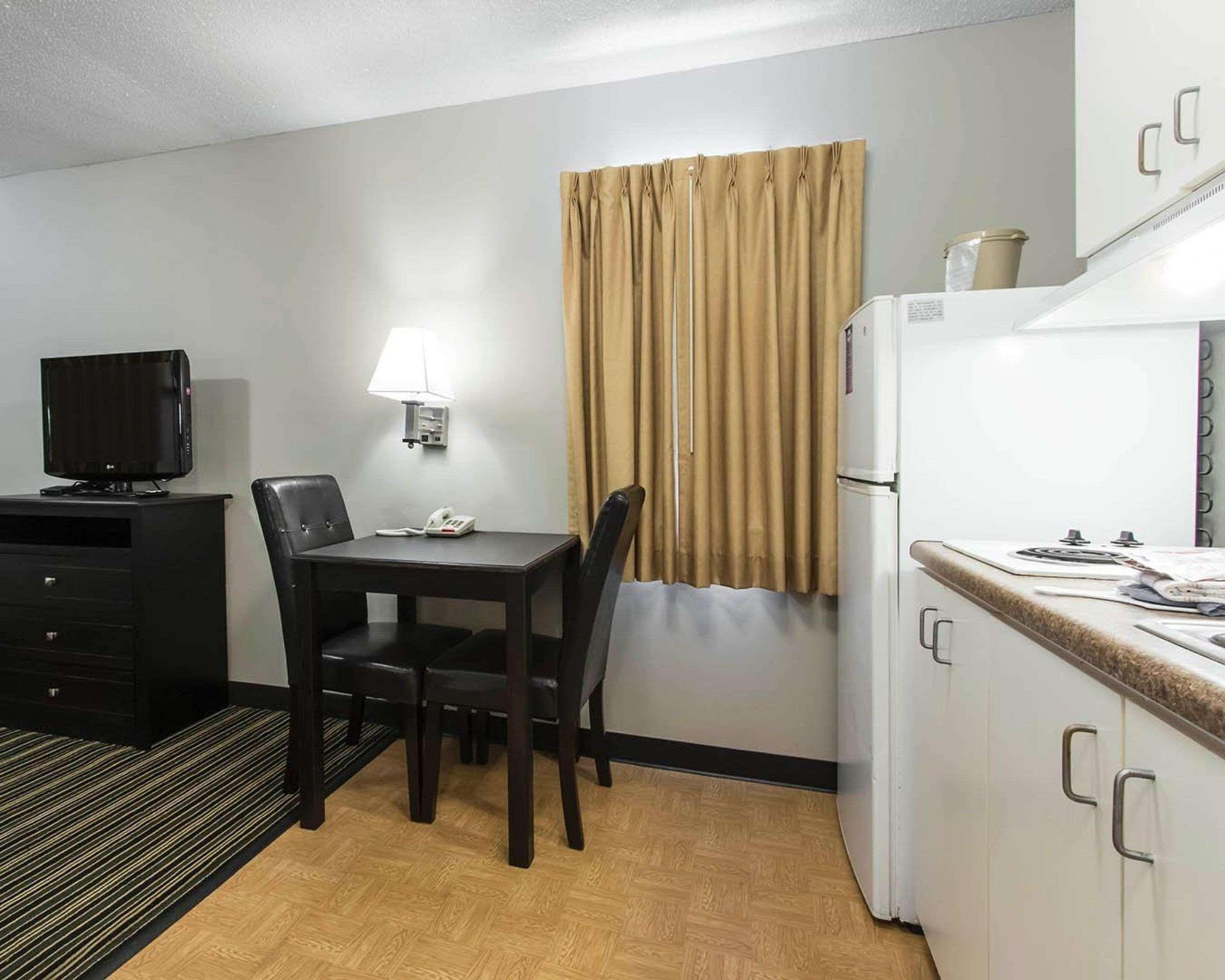 Suburban Extended Stay Hotel Naval Base Area Warrington Eksteriør billede