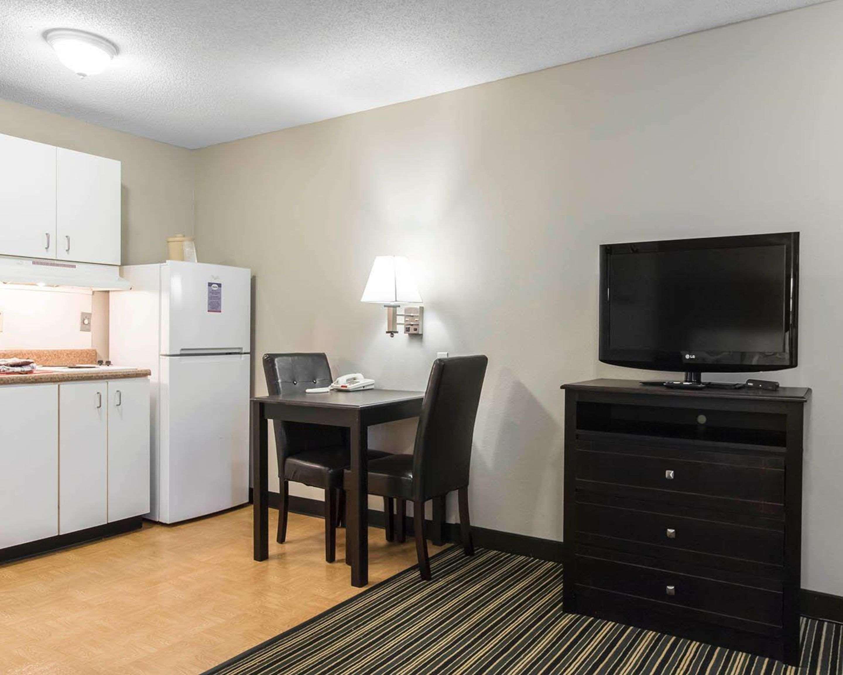 Suburban Extended Stay Hotel Naval Base Area Warrington Eksteriør billede